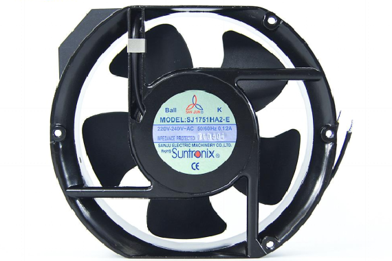 <b>搭配不同的電器功能需求，三巨電機(jī)散熱風(fēng)扇提供高效解決方案</b>